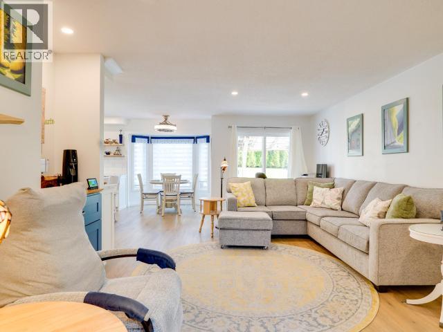 4750 REDONDA AVE, Powell River