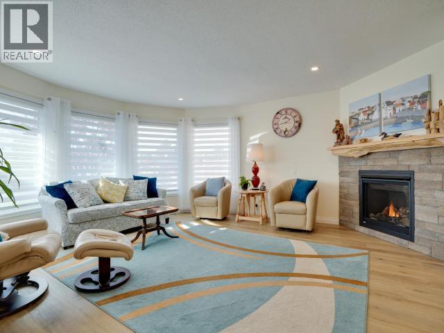 4750 REDONDA AVE, Powell River