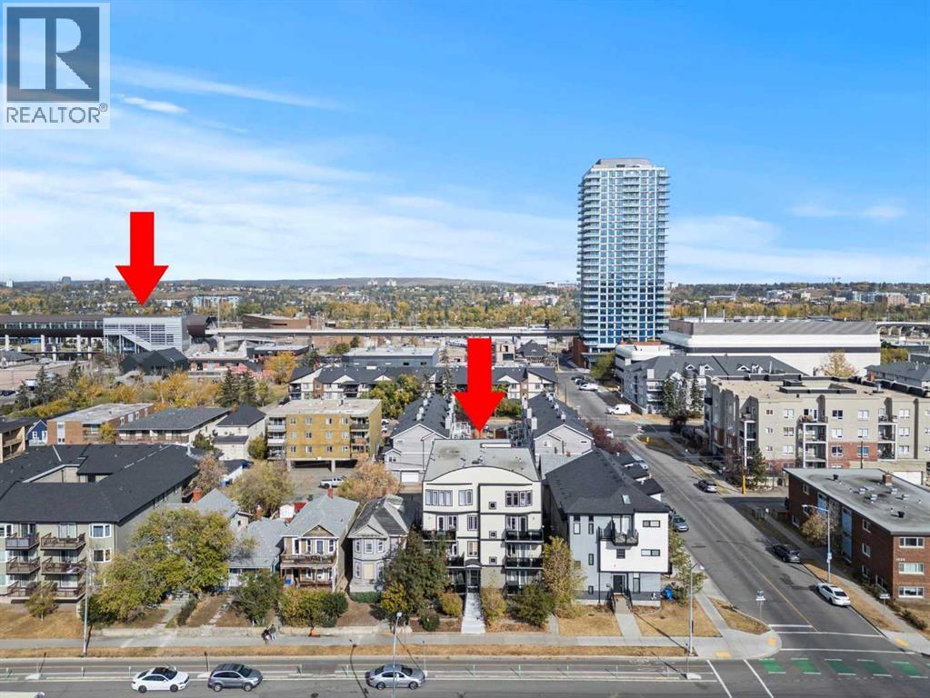 Single Family House Multi-level for Sale in    Avenue SW Sunalta Calgary 