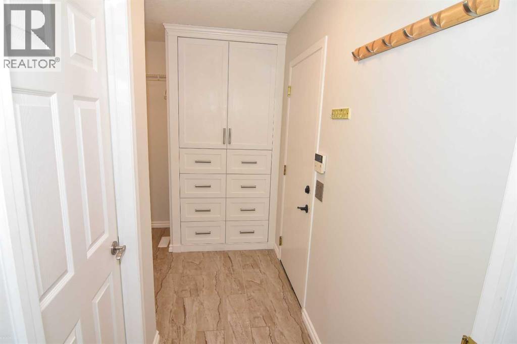 Single Family House for Sale in  Coville Crescent NE Coventry Hills Calgary 