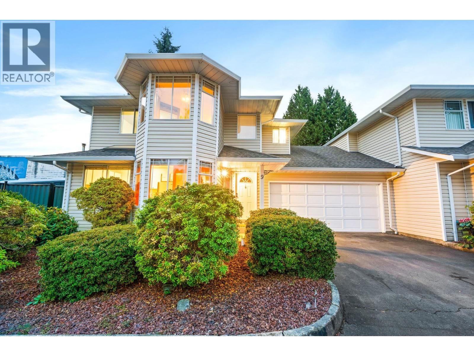 9 11848 LAITY STREET, Maple Ridge