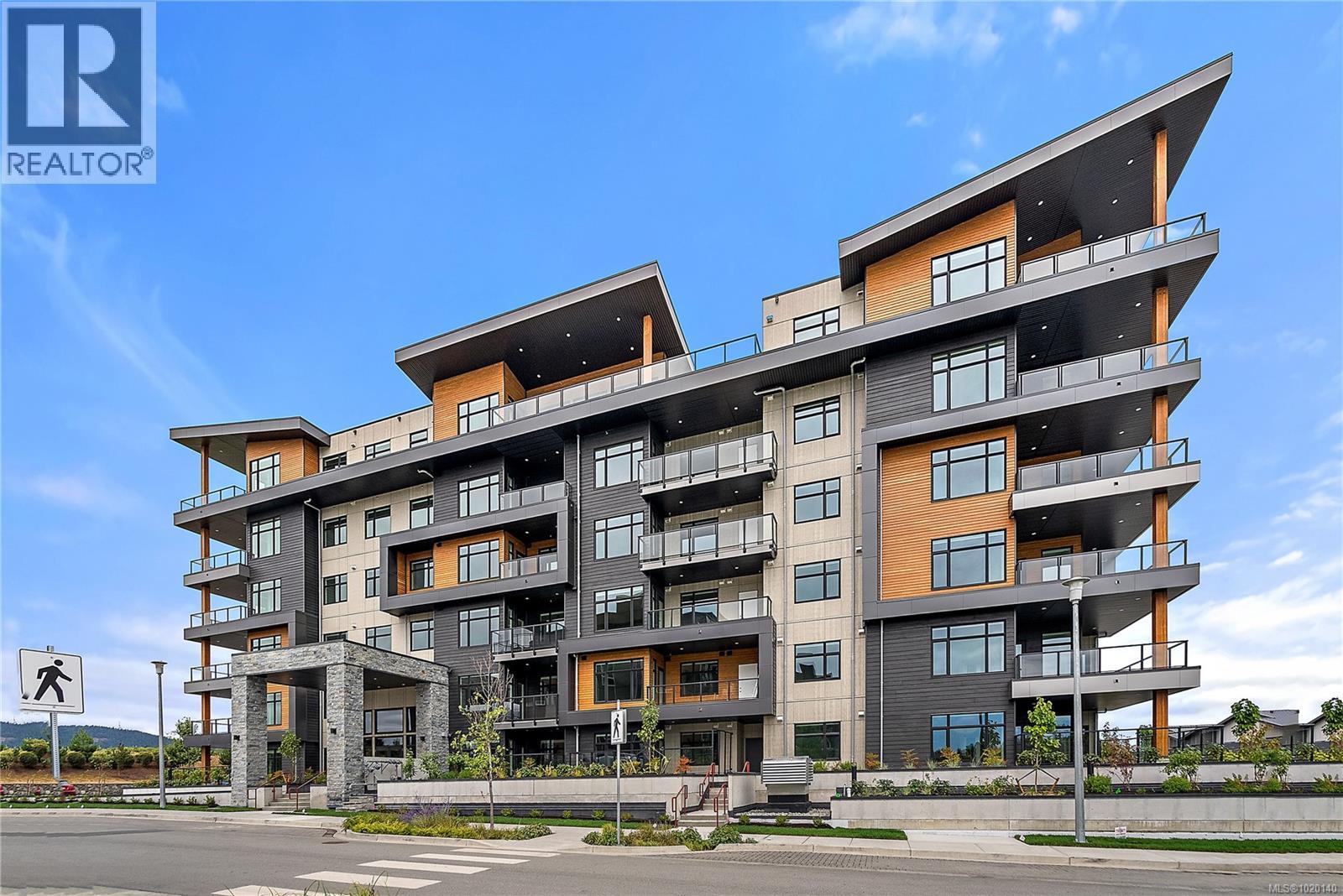 301 2520 Hackett Cres, Central Saanich