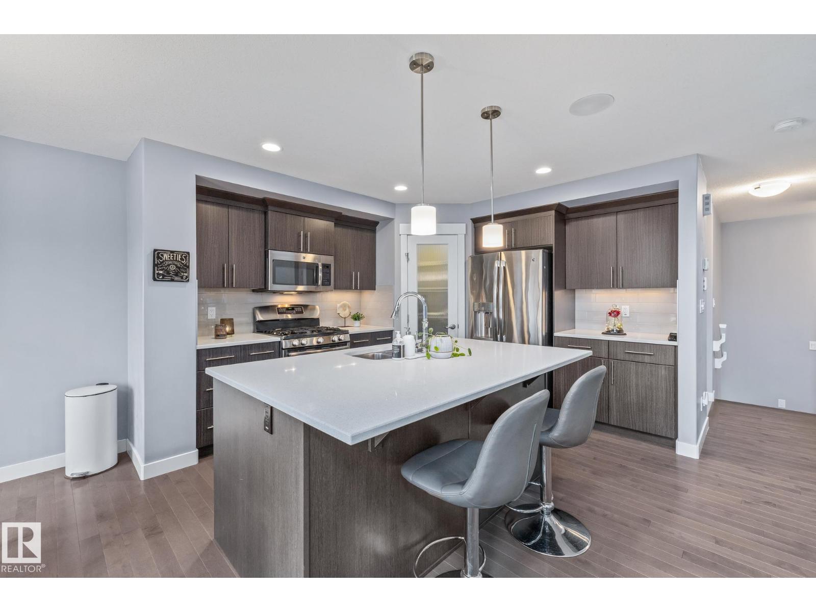 17504 13 AV SW, Edmonton