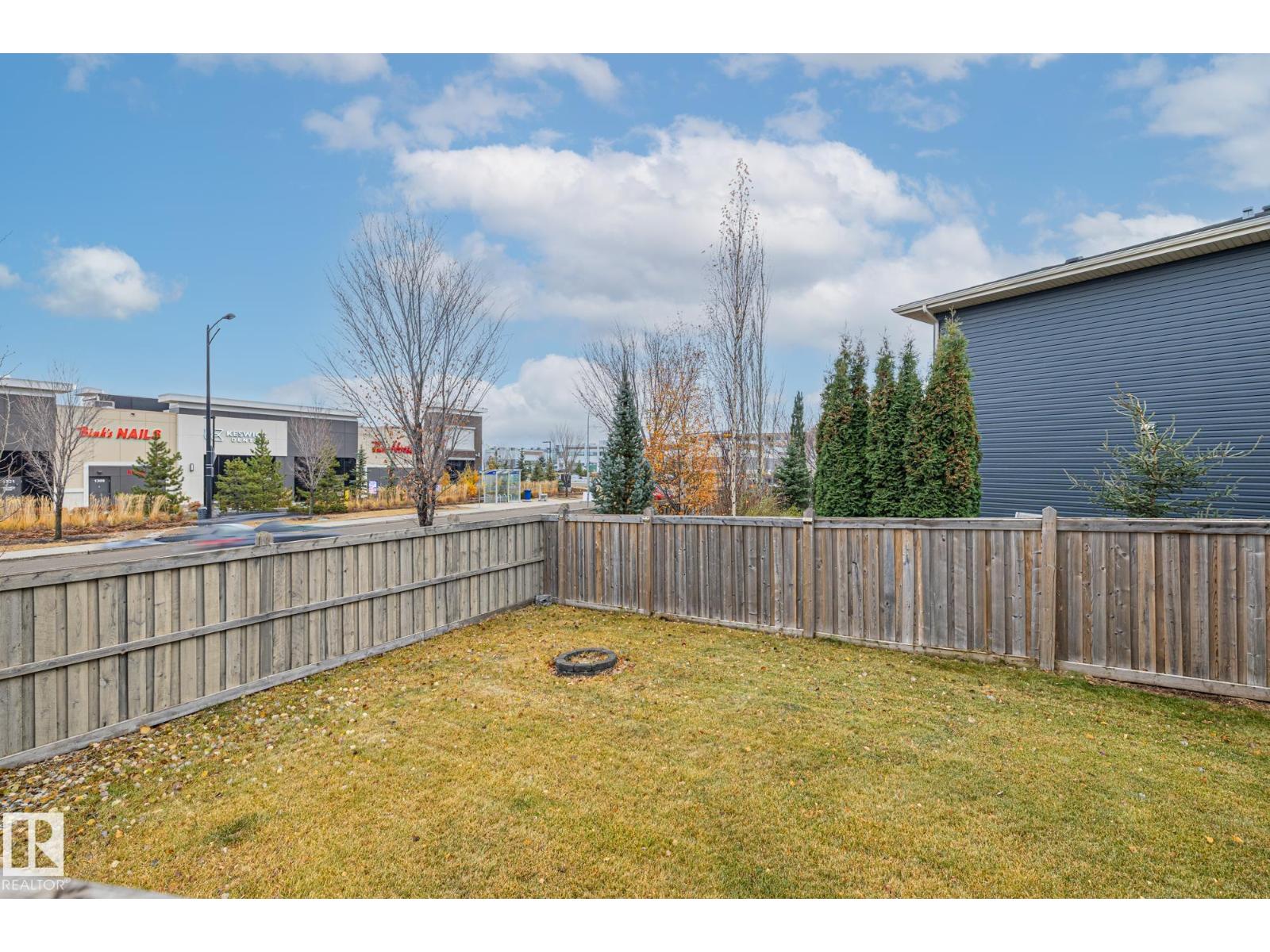 17504 13 AV SW, Edmonton