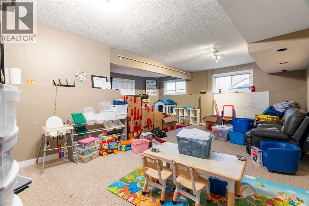 176 Bacon Place, Fort McMurray