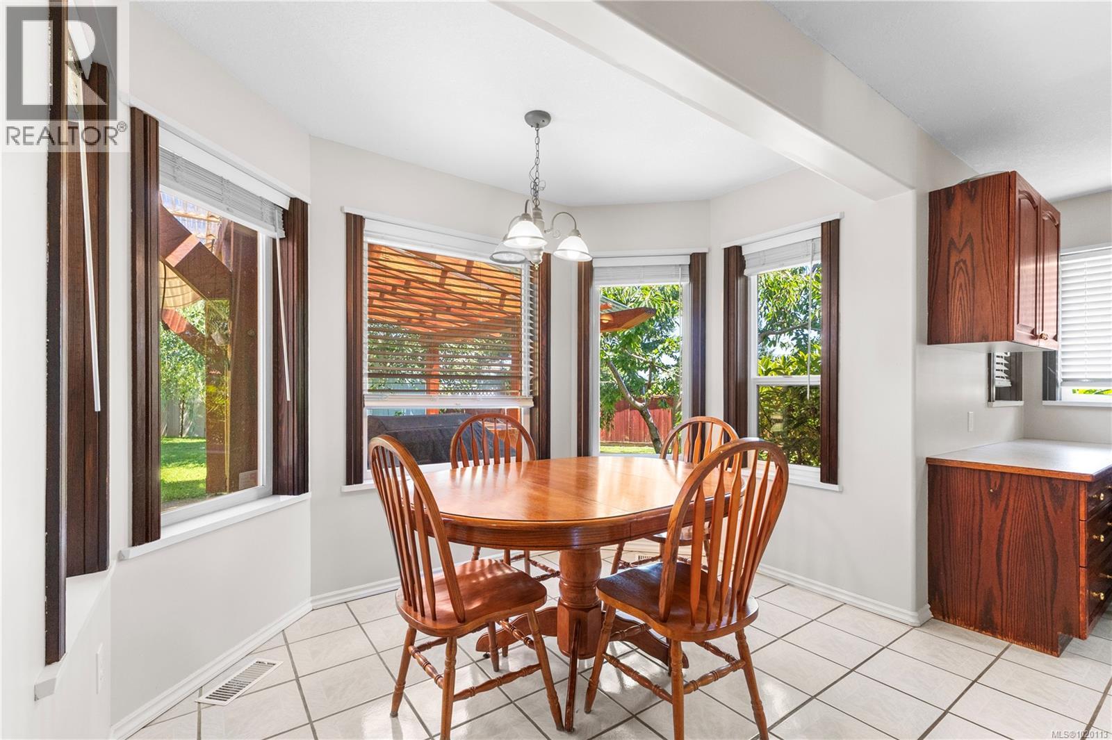 270 Dahl Rd, Campbell River