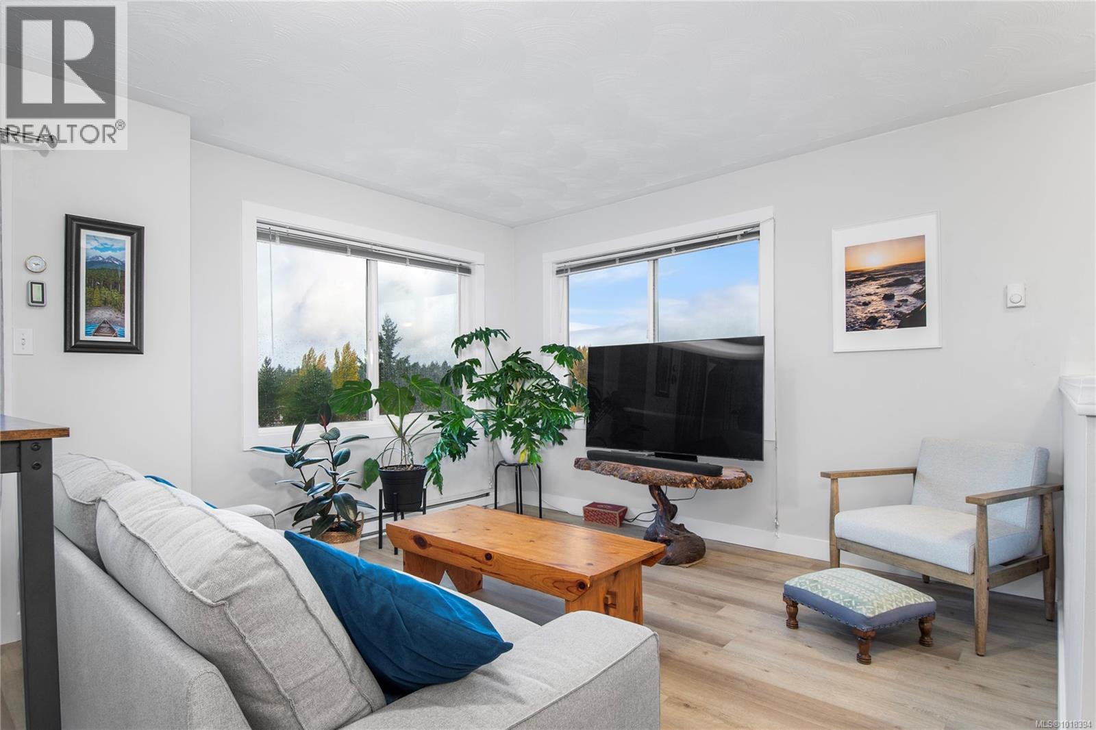 8 522 Dogwood St S, Campbell River