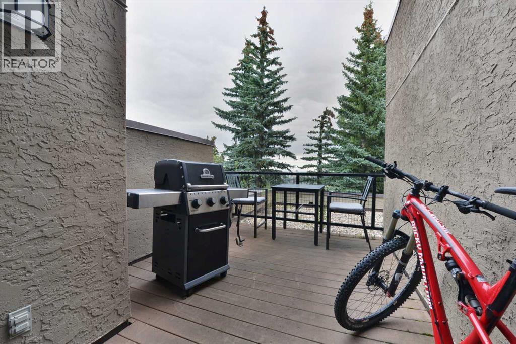 Single Family House Multi-level for Sale in   Village Mews SW Patterson Calgary 