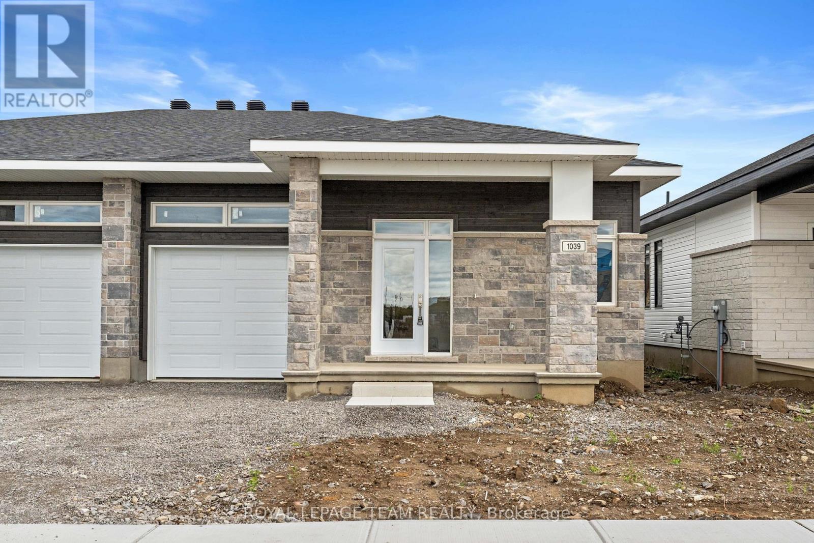 1039 MOORE STREET - 1