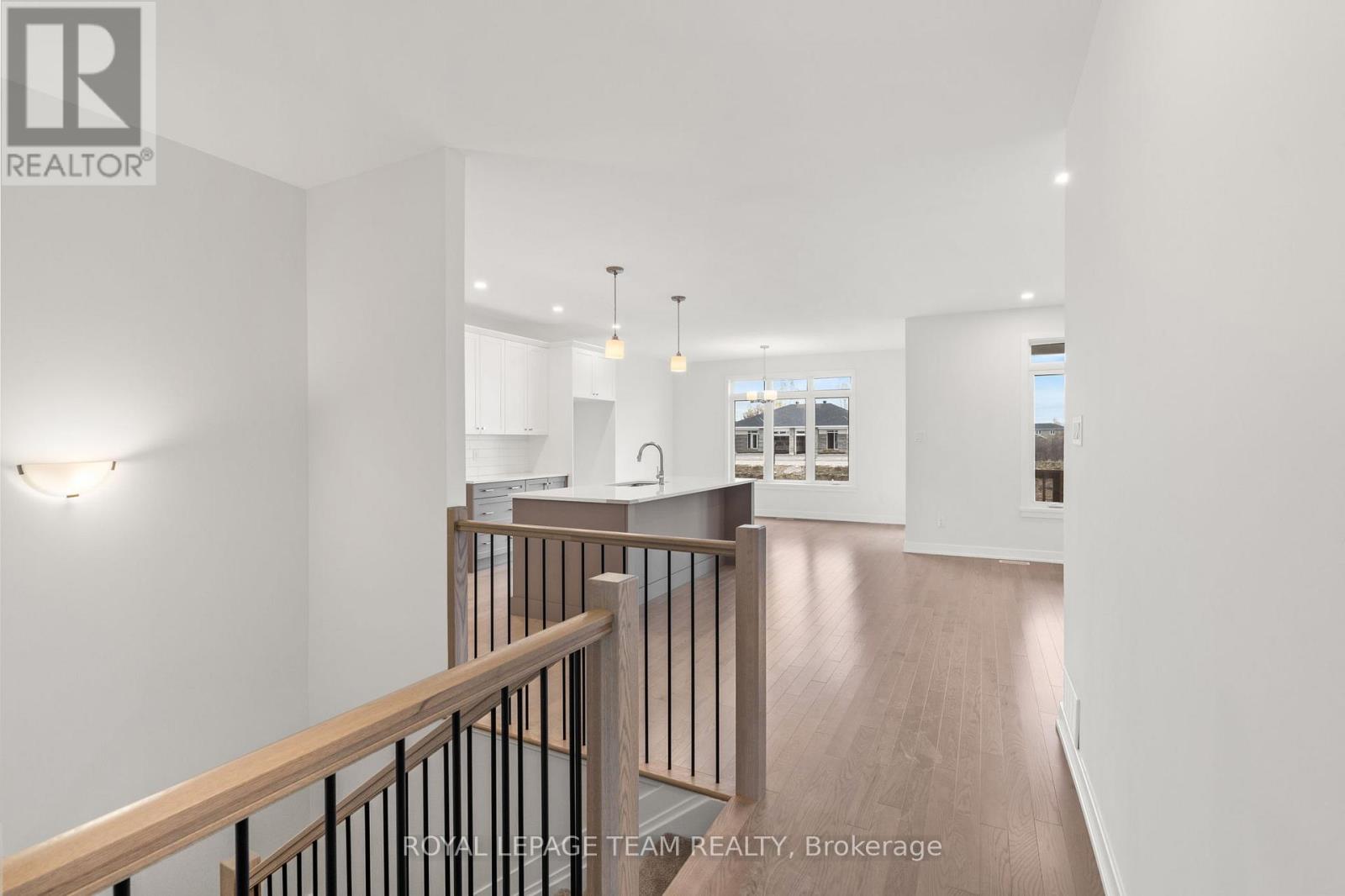 1039 MOORE STREET - 10