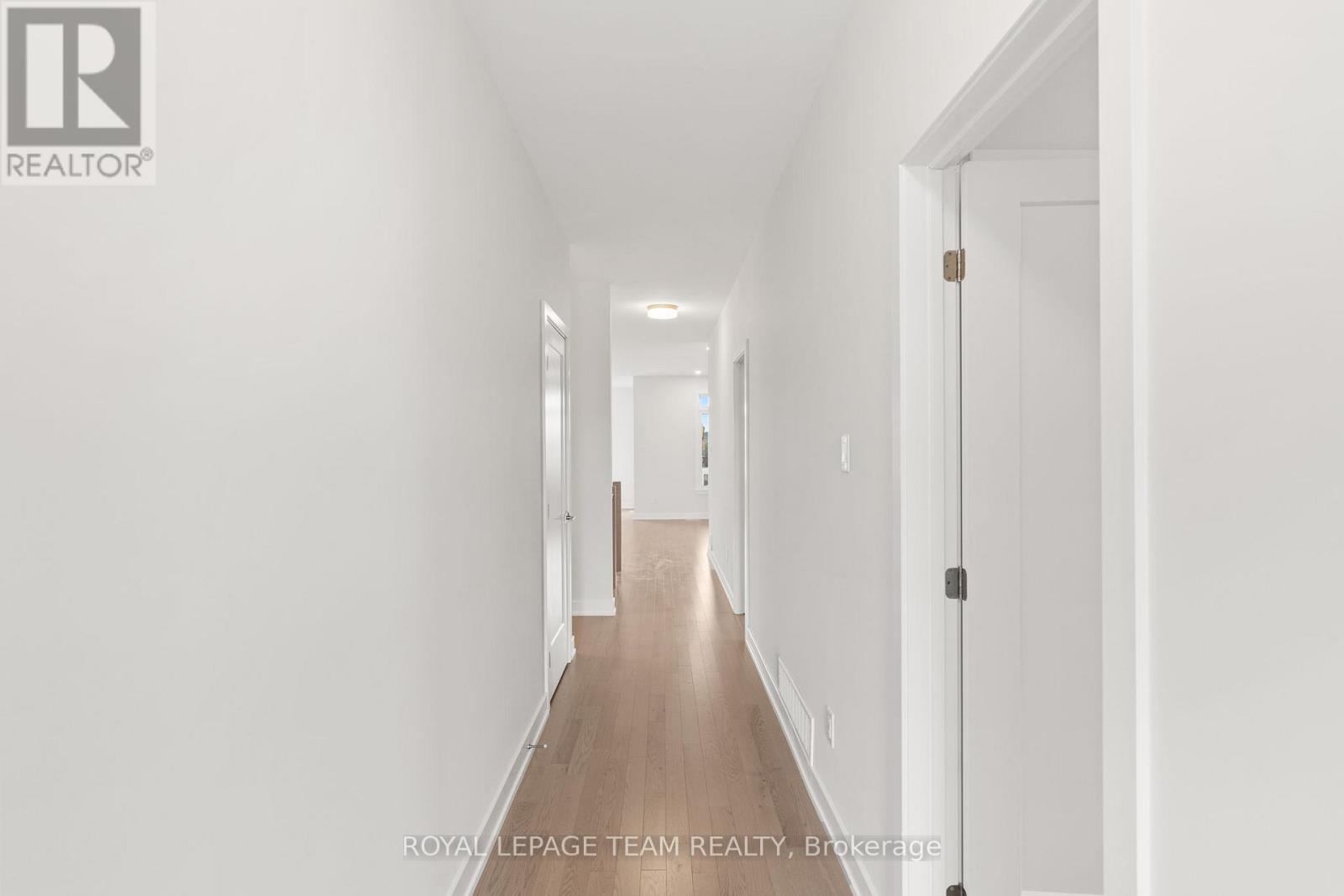 1039 MOORE STREET - 9