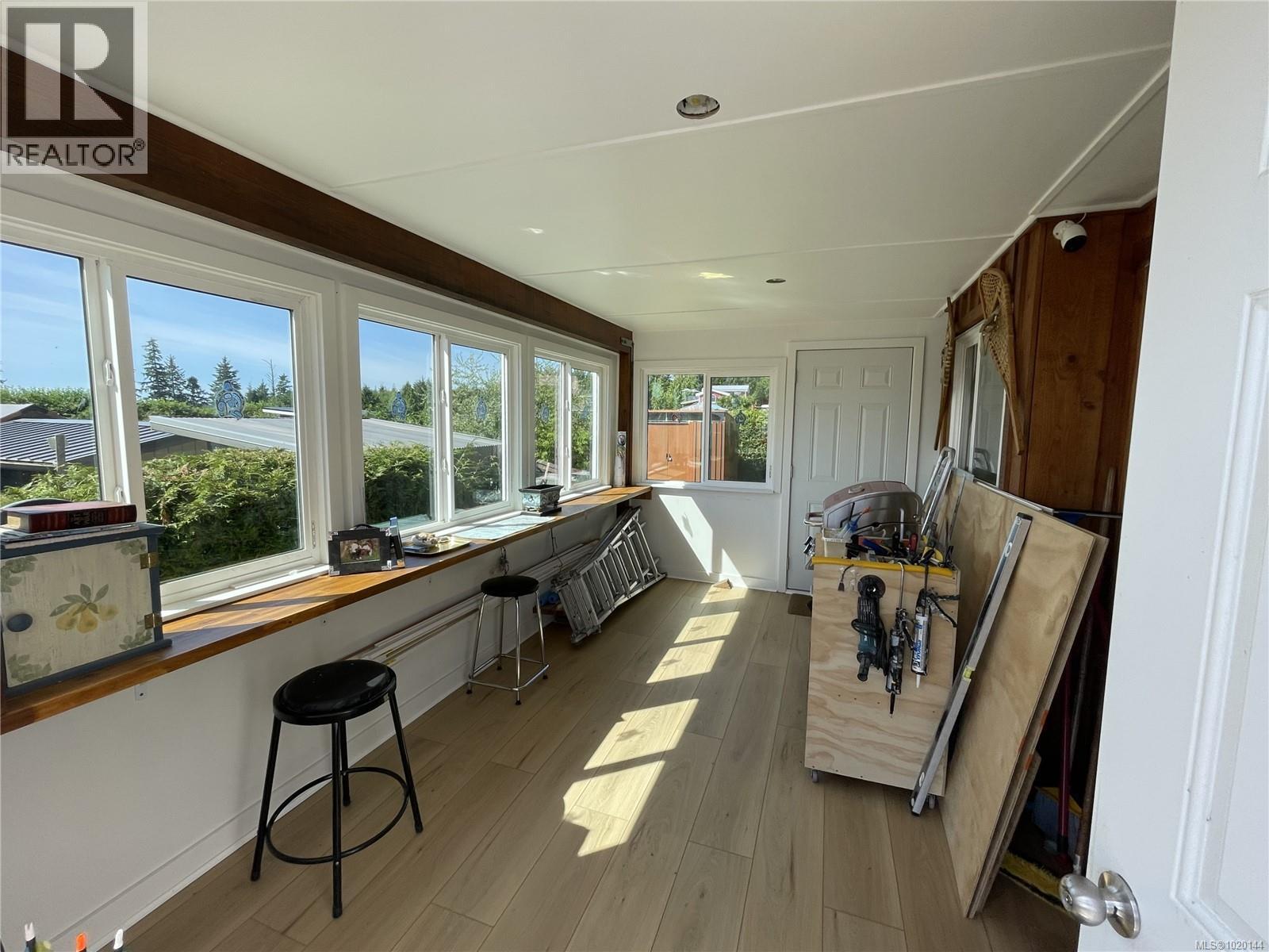 1049 Sixth Ave, Ucluelet