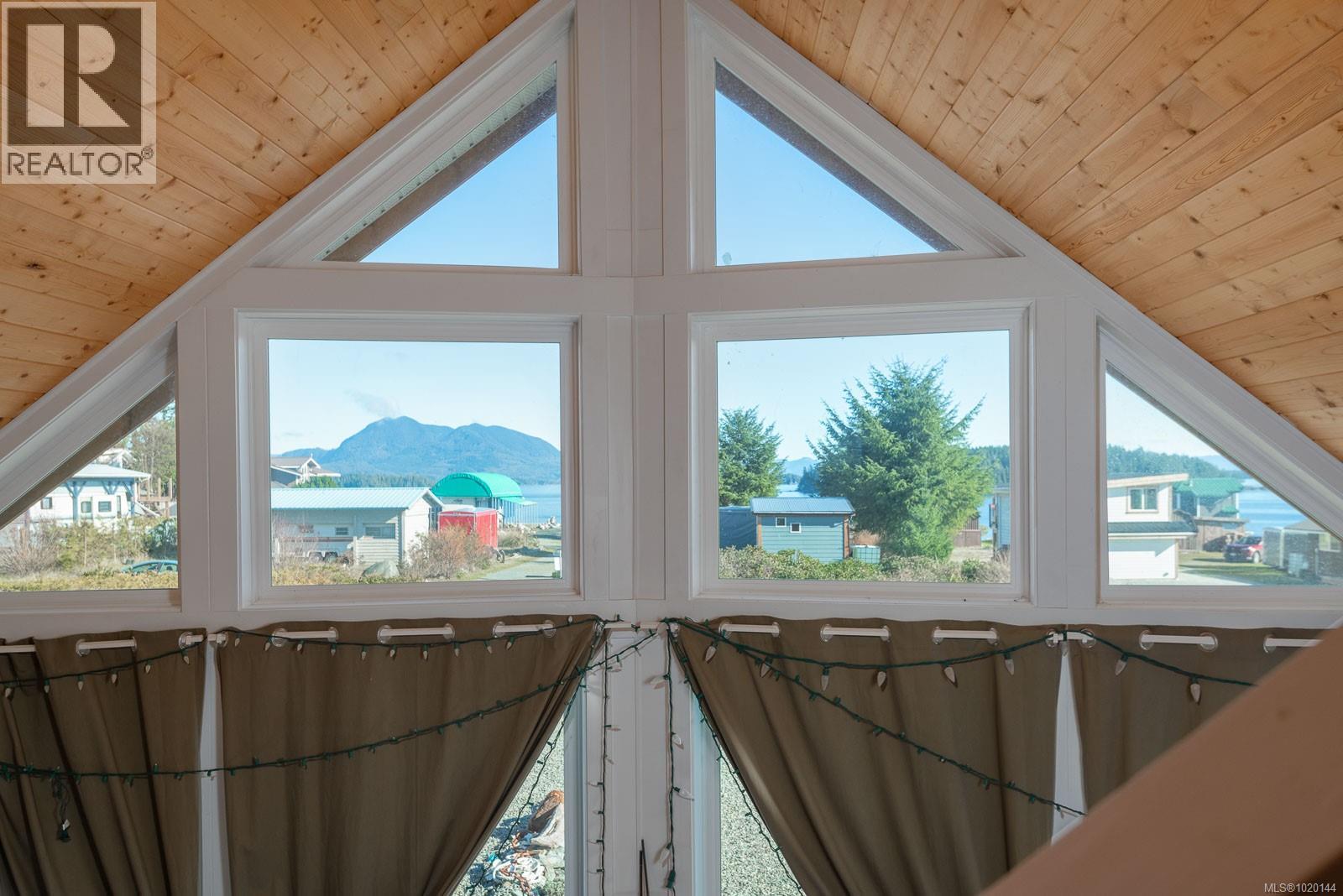 1049 Sixth Ave, Ucluelet