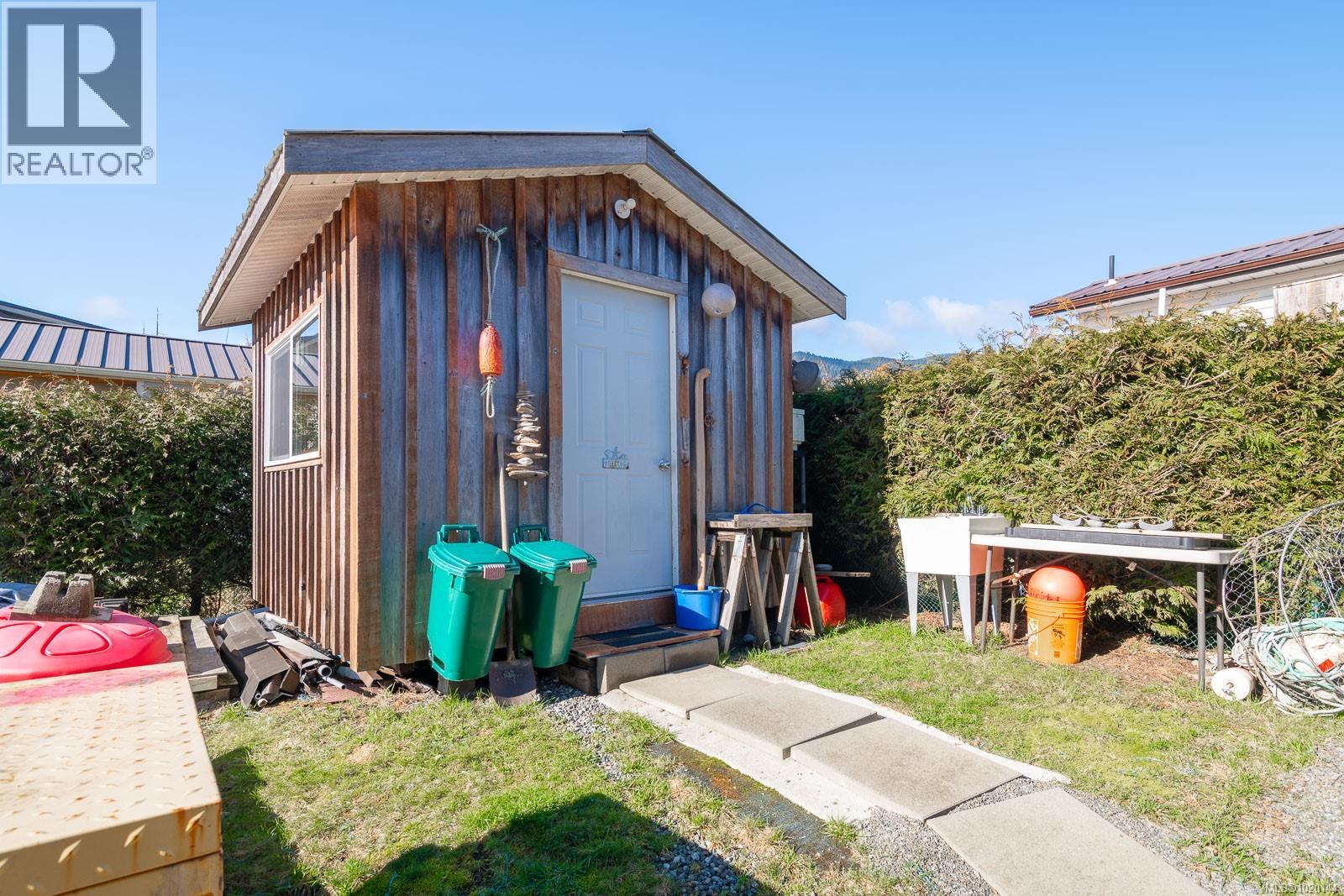 1049 Sixth Ave, Ucluelet