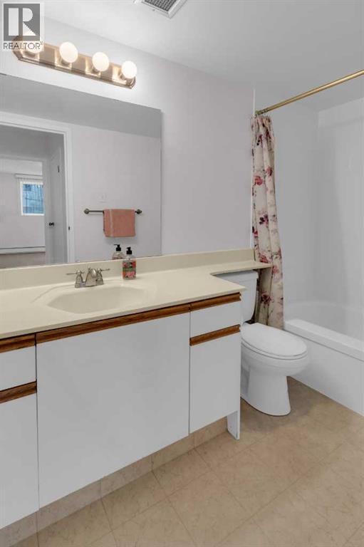 Single Family House for Sale in    Street NW Varsity Calgary 