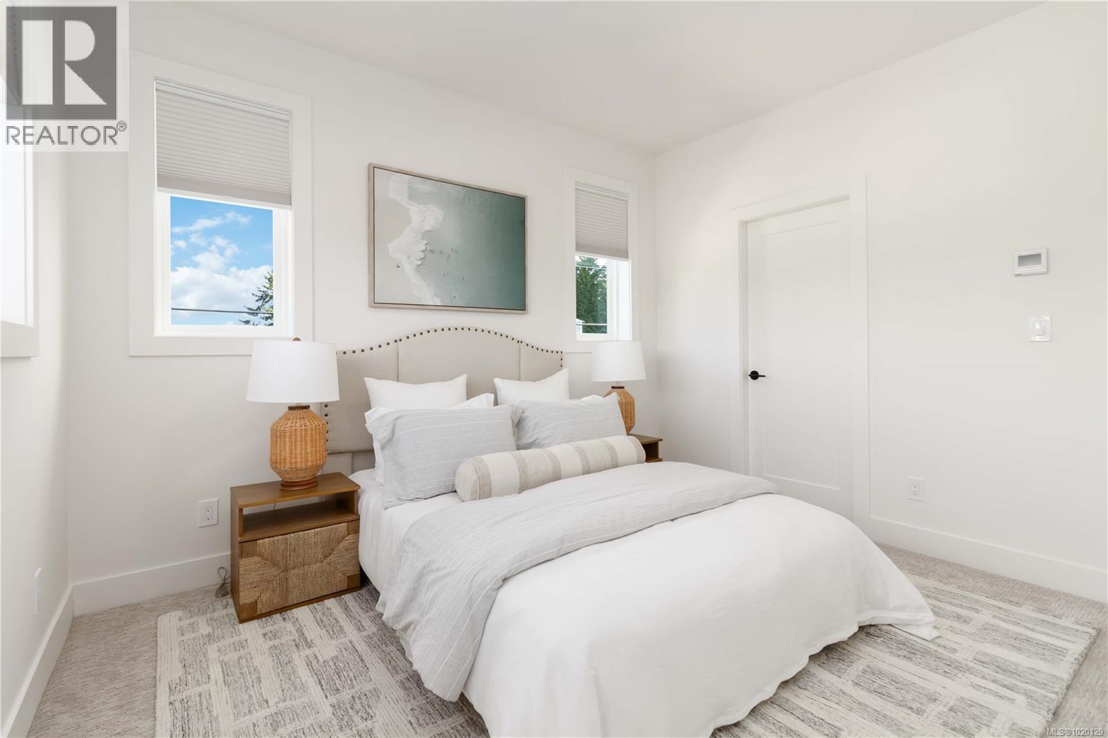 11 10145 Fifth Street, Sidney