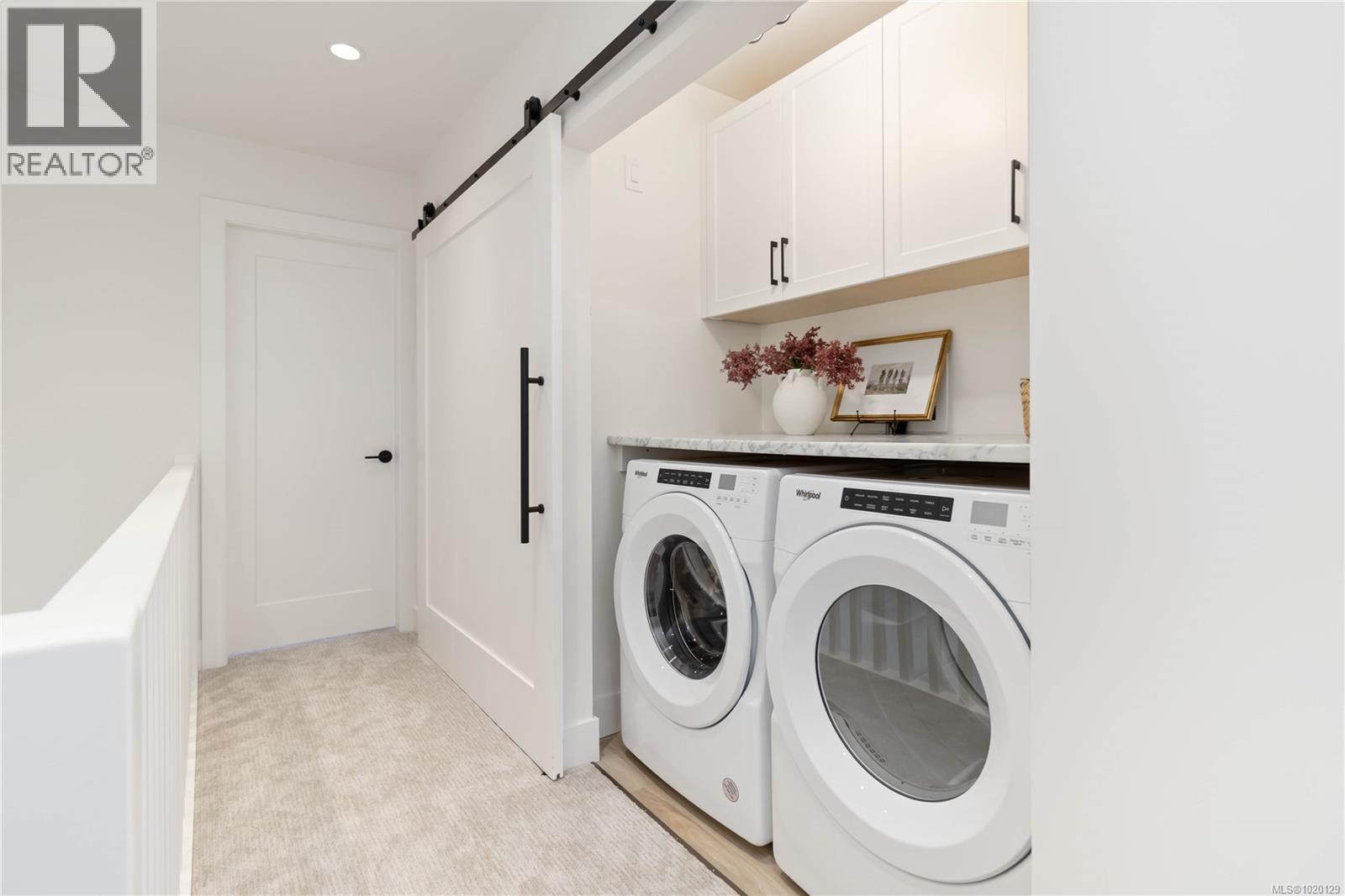 11 10145 Fifth Street, Sidney