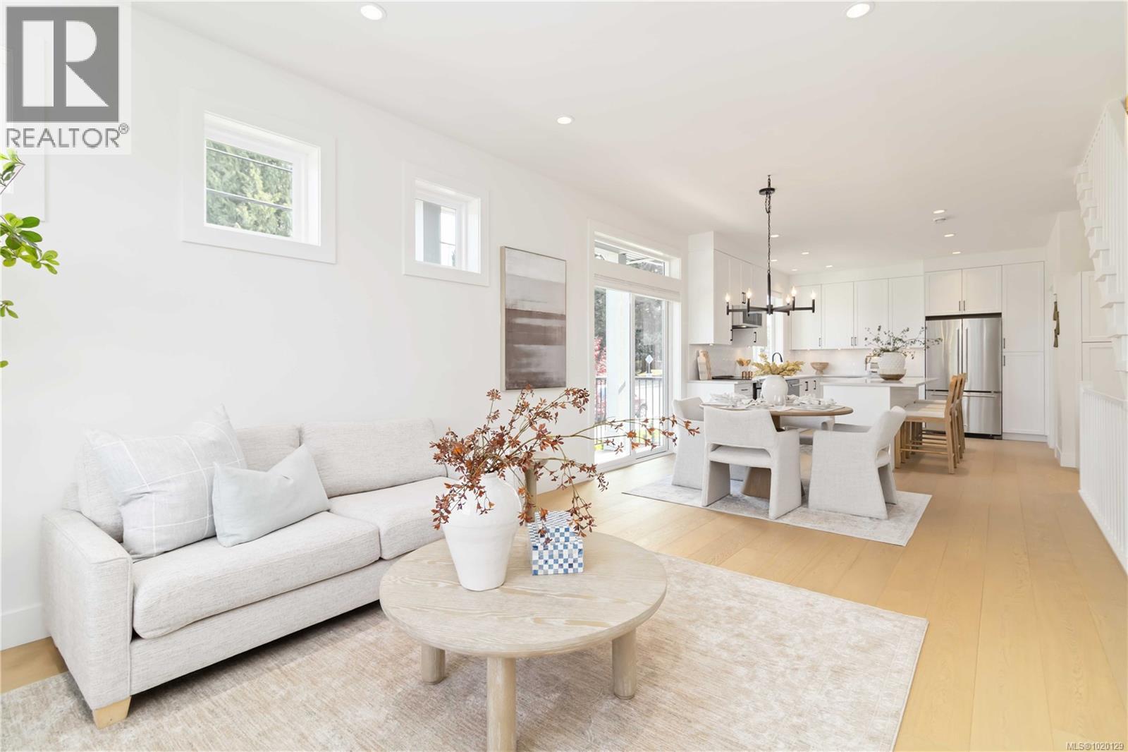 11 10145 Fifth Street, Sidney