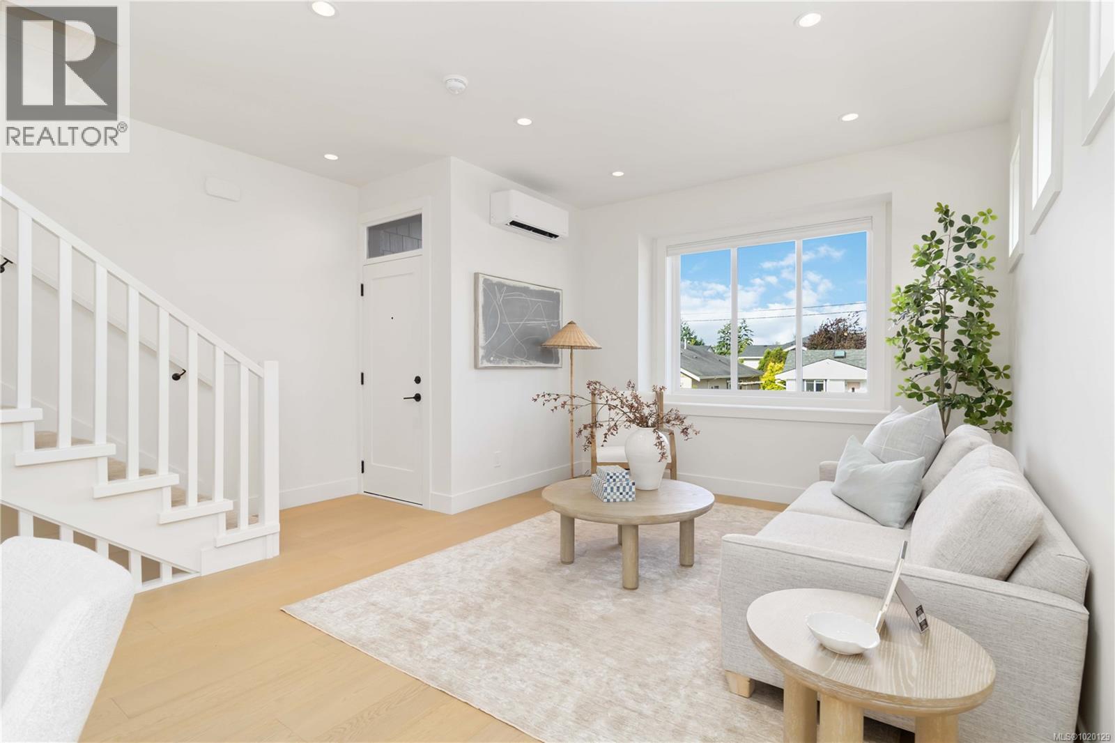 11 10145 Fifth Street, Sidney