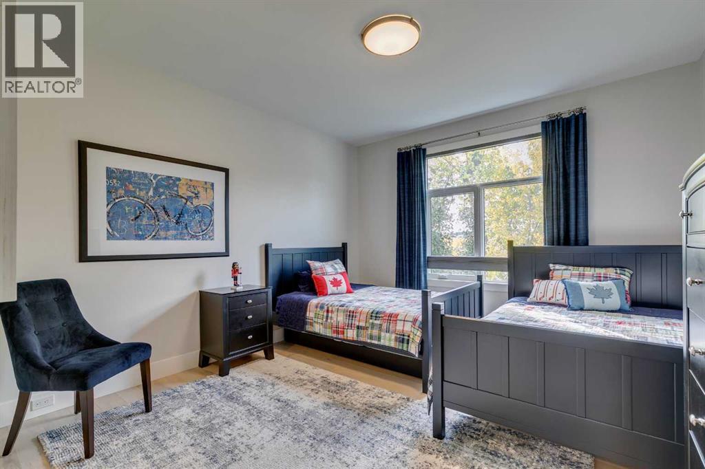 Single Family House for Sale in   Avenue SW Bankview Calgary 