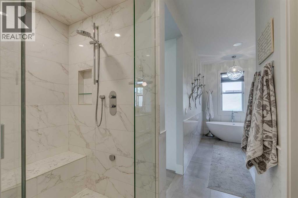 Single Family House for Sale in   Avenue SW Bankview Calgary 