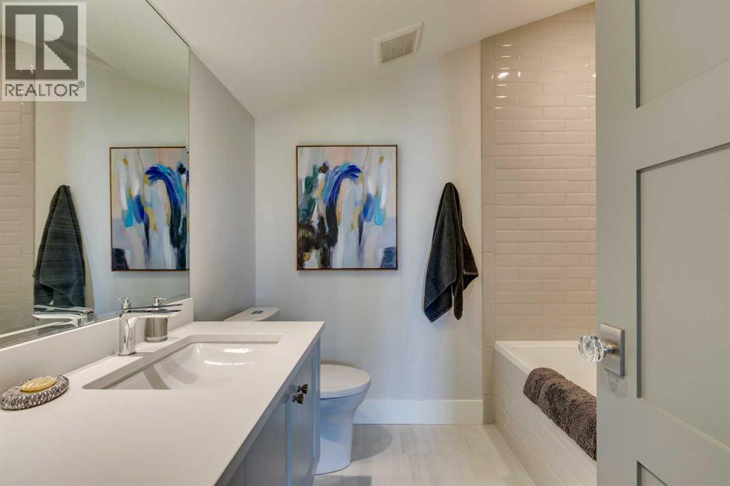 Single Family House for Sale in   Avenue SW Bankview Calgary 