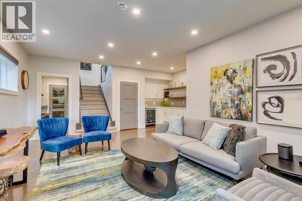 Single Family House for Sale in   Avenue SW Bankview Calgary 