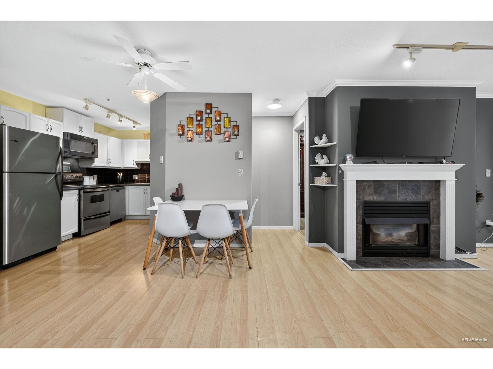 307 2958 TRETHEWEY STREET, Abbotsford