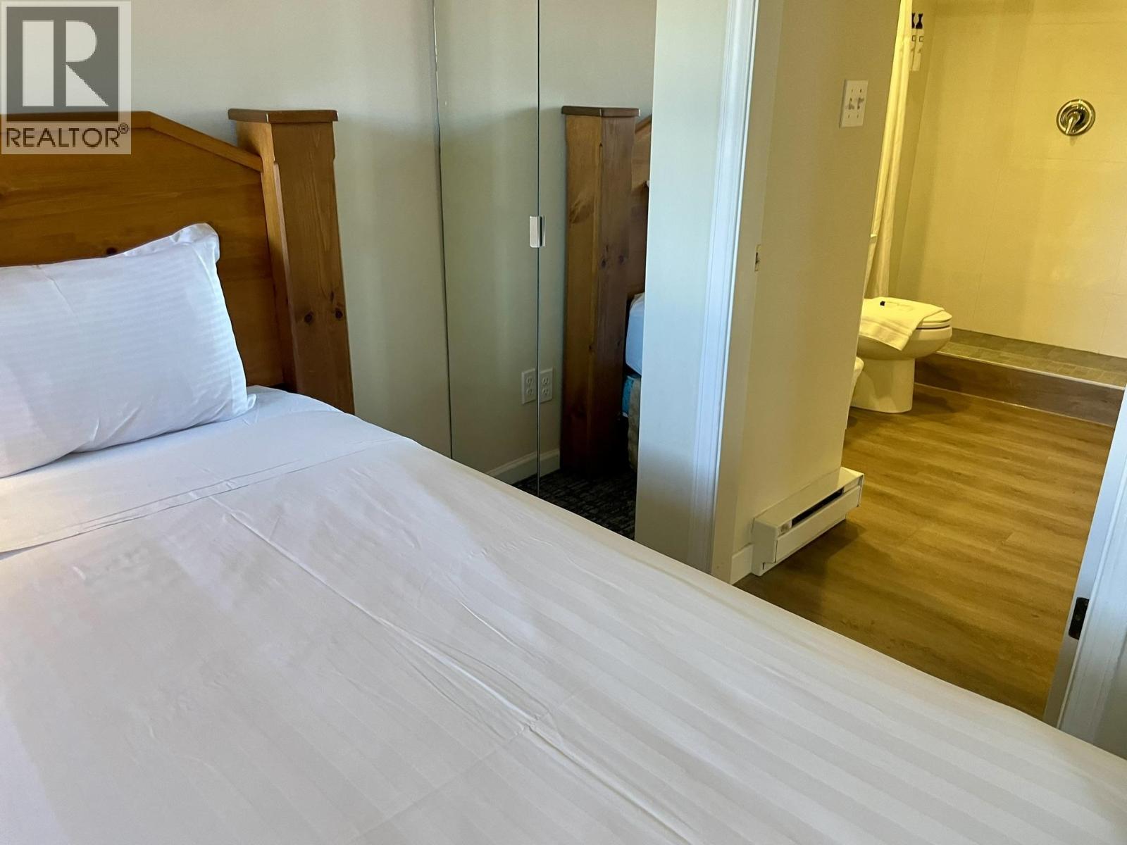 302 WK6-4338 MAIN STREET, Whistler