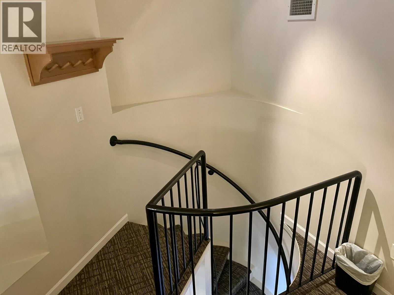 302 WK6-4338 MAIN STREET, Whistler