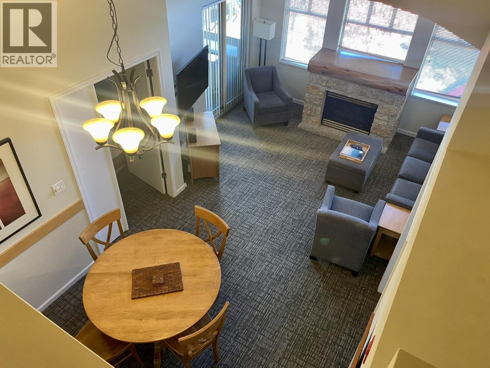 302 WK6-4338 MAIN STREET, Whistler