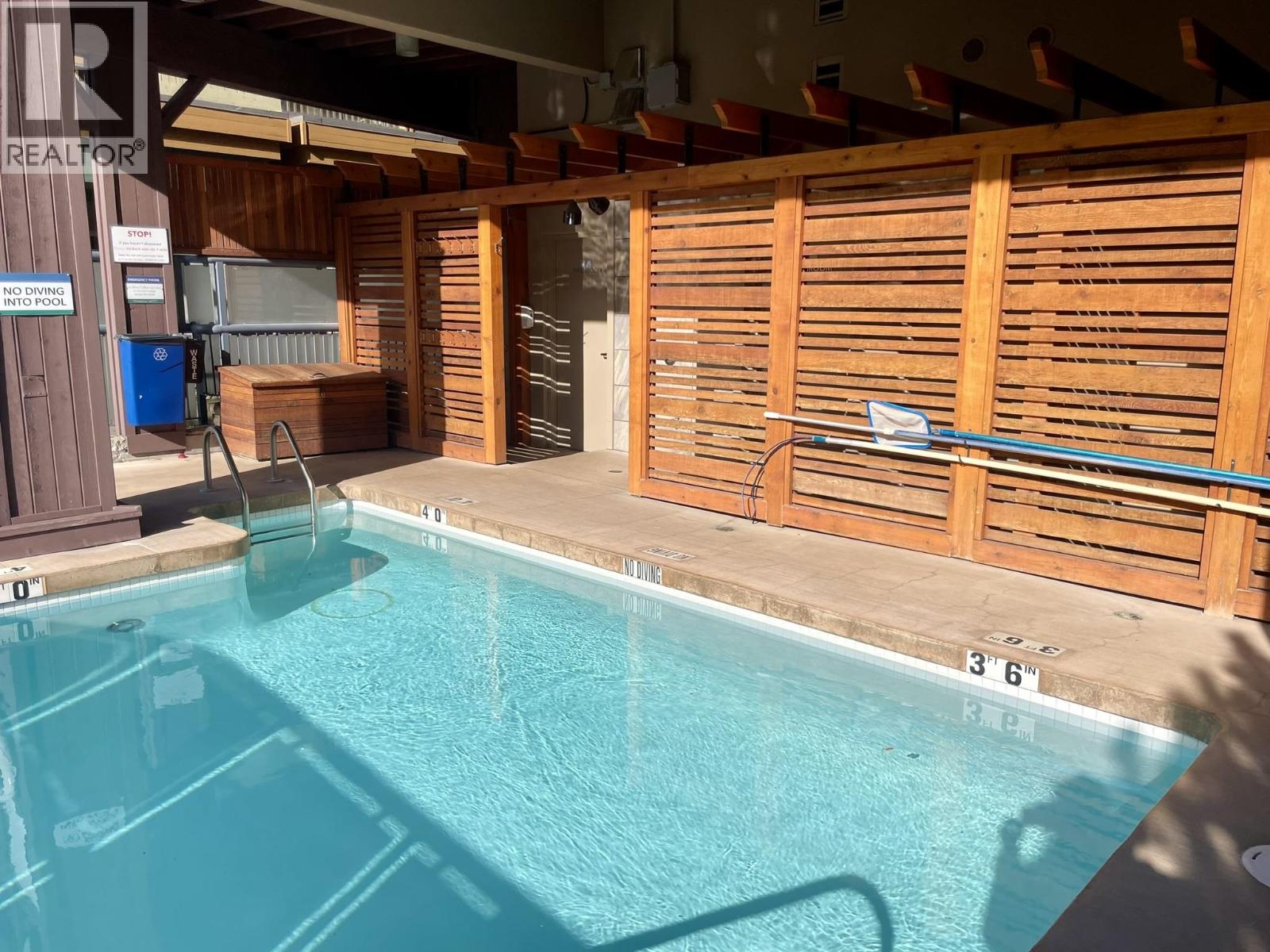 302 WK6-4338 MAIN STREET, Whistler