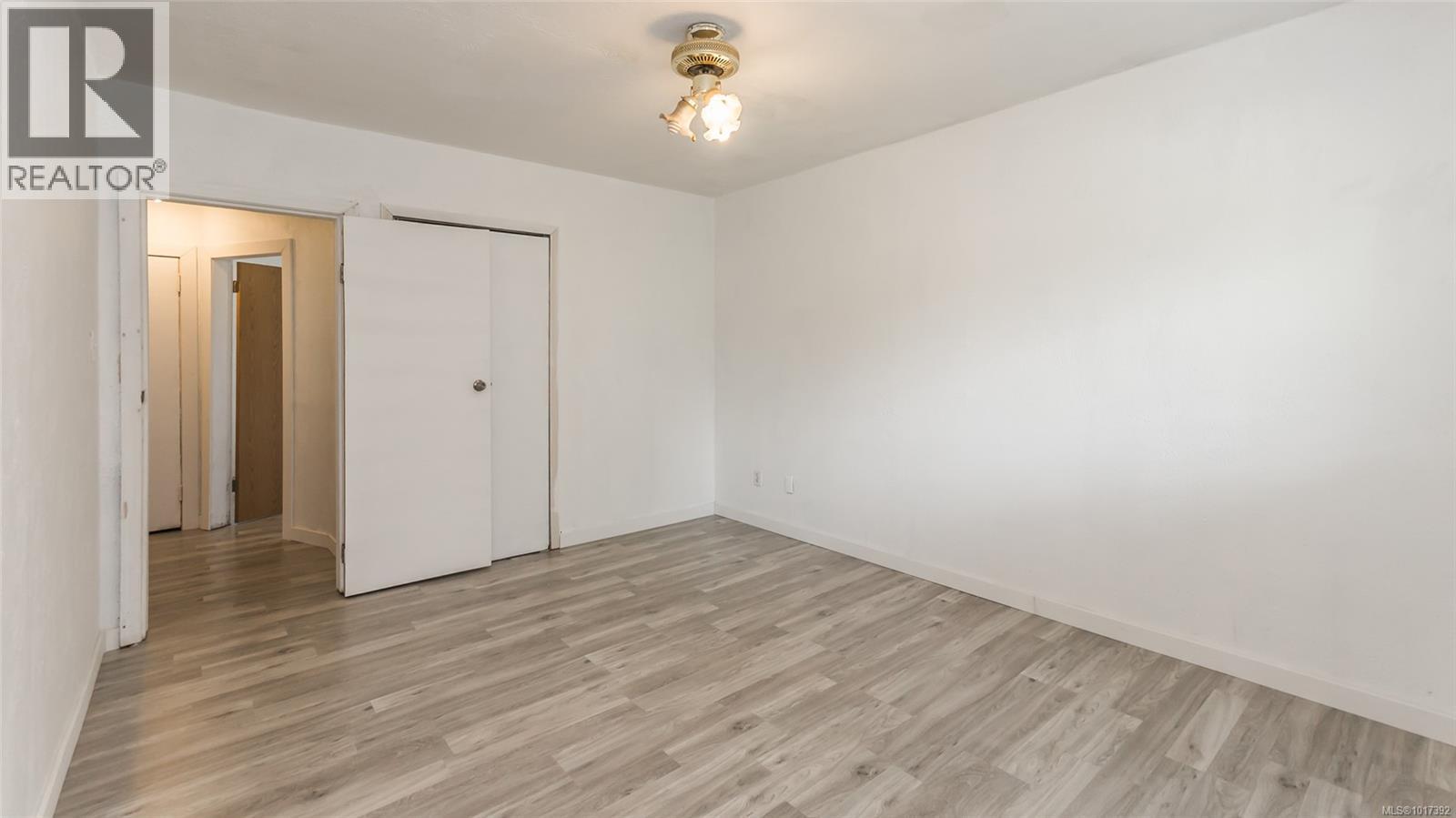 1250 TOWNSITE RD - 21