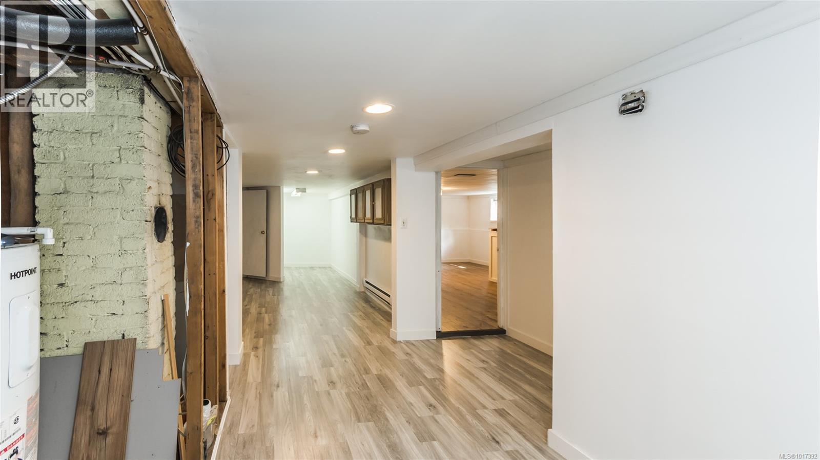 1250 TOWNSITE RD - 32