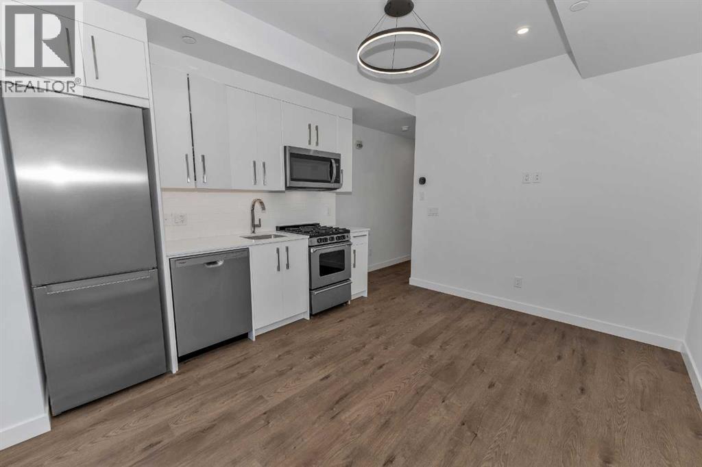 Single Family House for Sale in   A Street NW West Hillhurst Calgary 