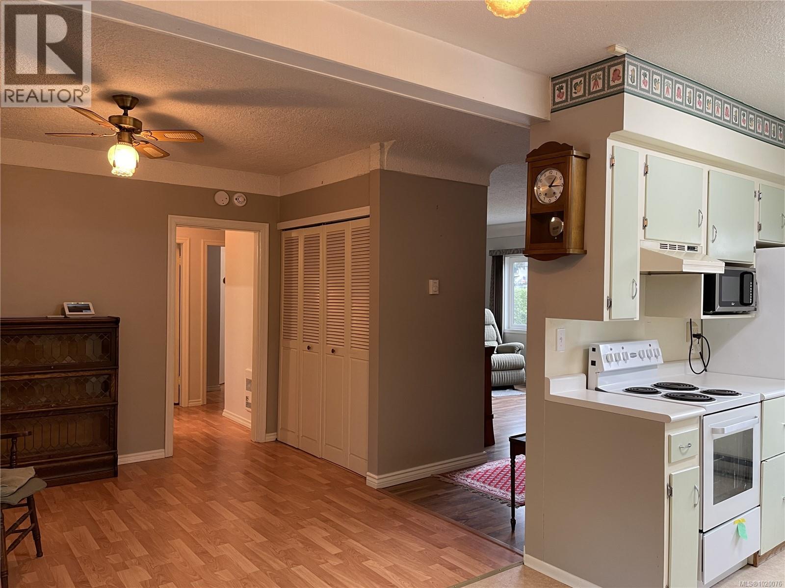 4301 Arrowsmith Rd, Port Alberni