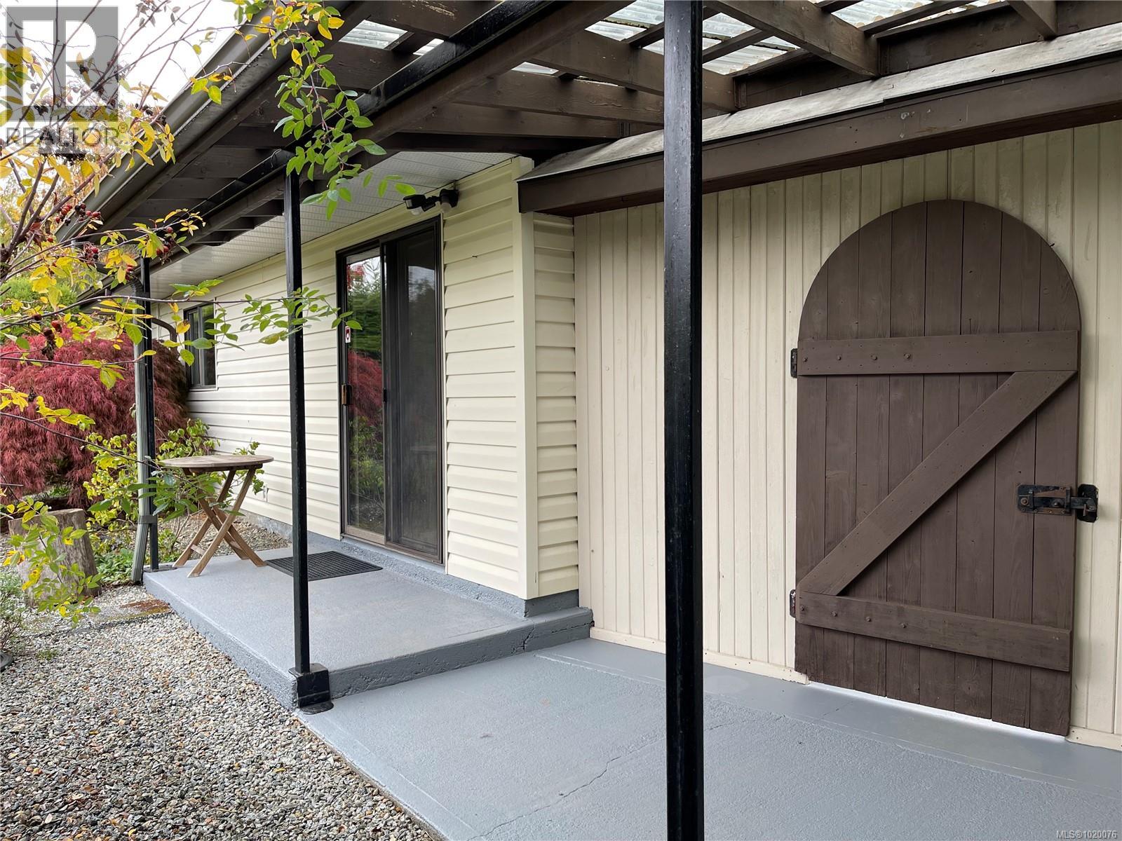 4301 Arrowsmith Rd, Port Alberni