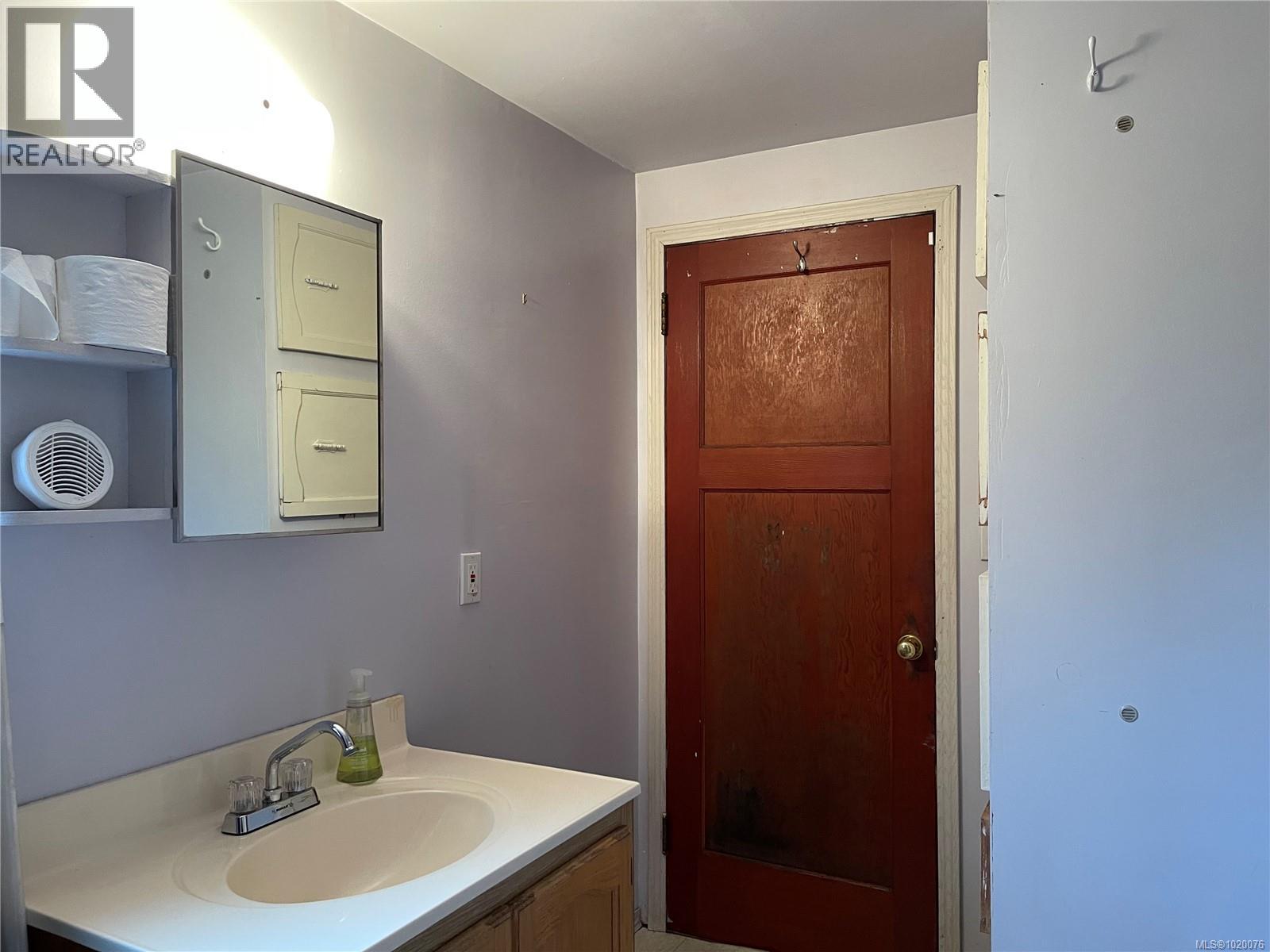 4301 Arrowsmith Rd, Port Alberni