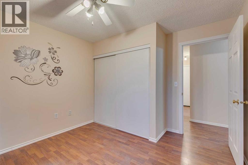 Single Family House for Sale in   Dover Point SE Dover Calgary 