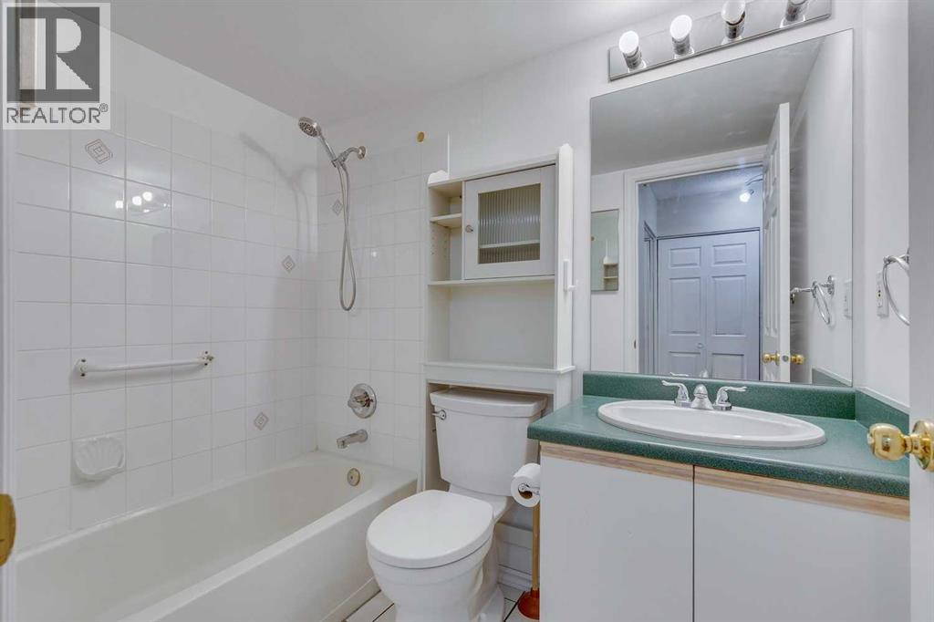 Single Family House for Sale in   Dover Point SE Dover Calgary 