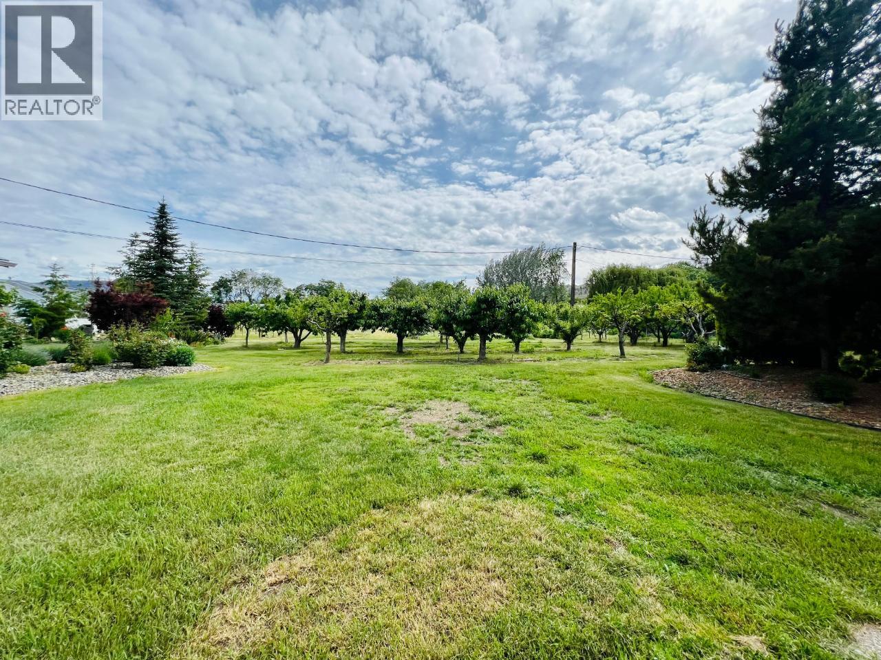 7231 ISLAND Road, Oliver