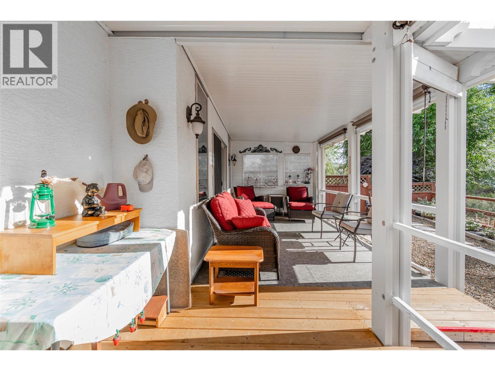  6676 OXBOW Crescent, Oliver