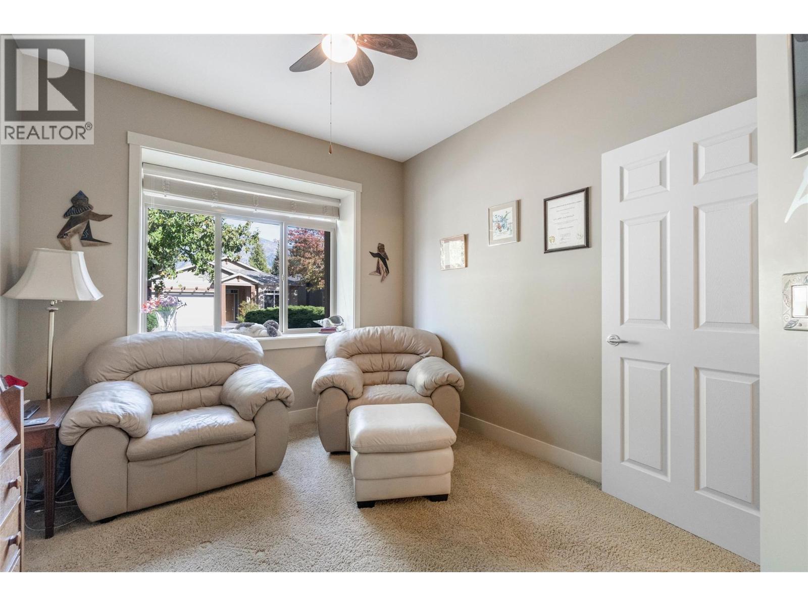 28 6833 MEADOWS Drive, Oliver