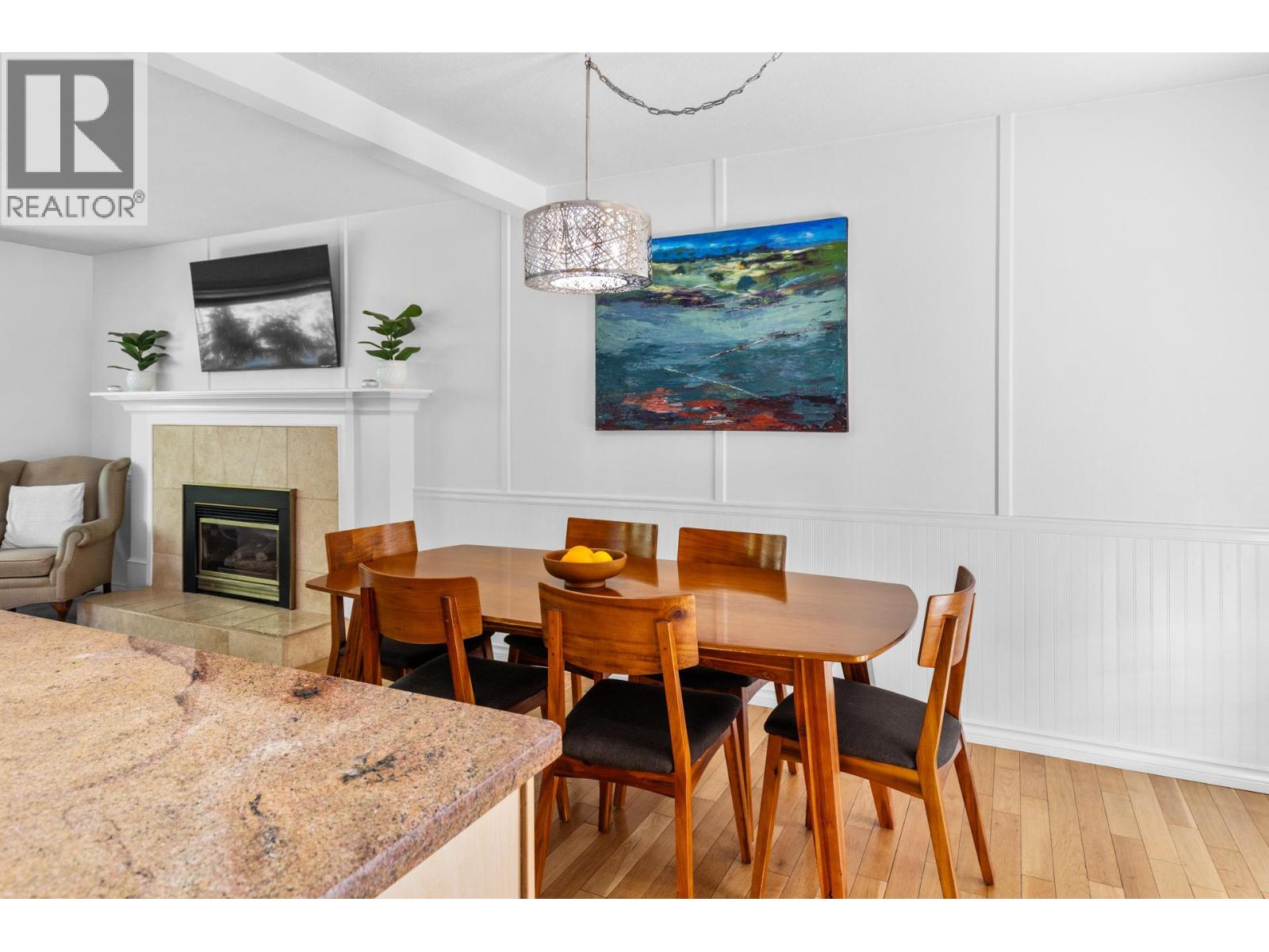  1112 Pinecrest Lane, Kelowna