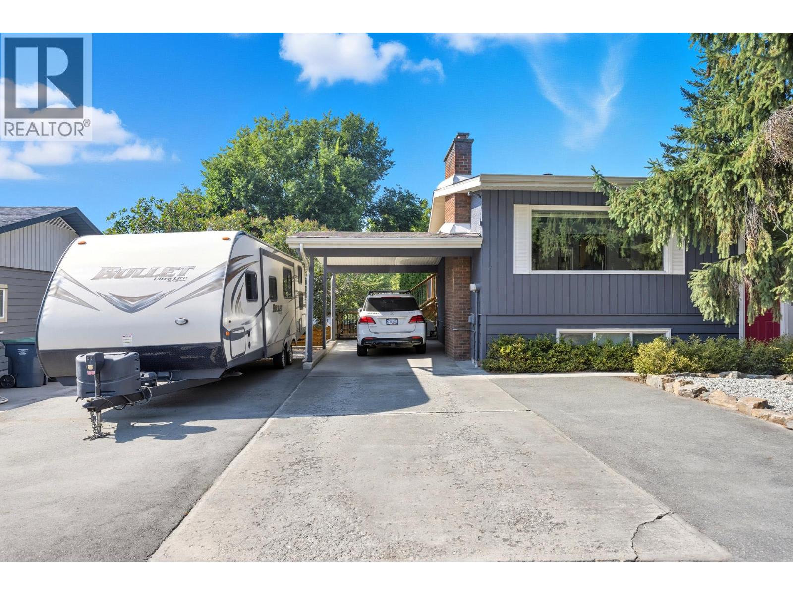  1112 Pinecrest Lane, Kelowna