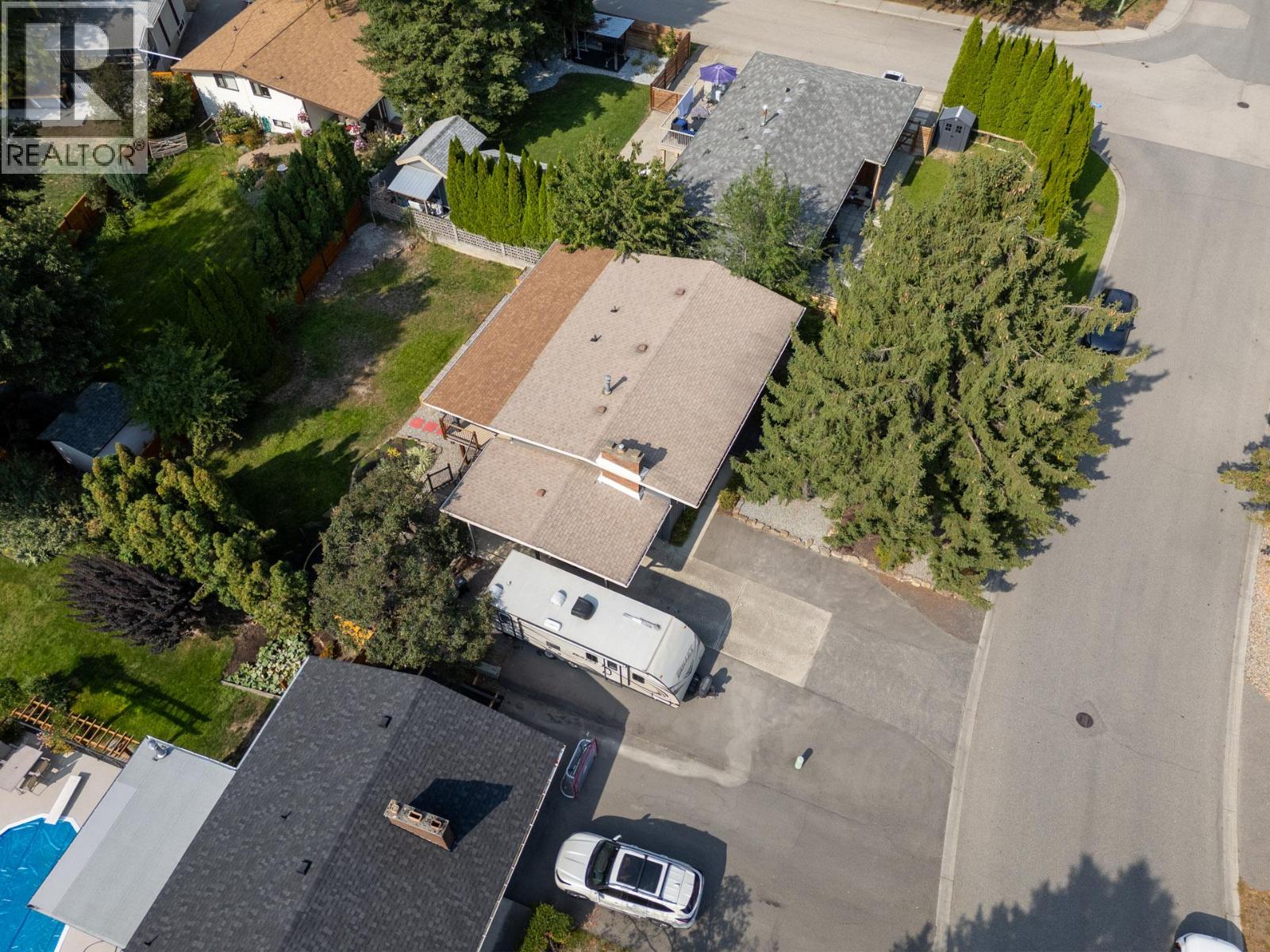  1112 Pinecrest Lane, Kelowna