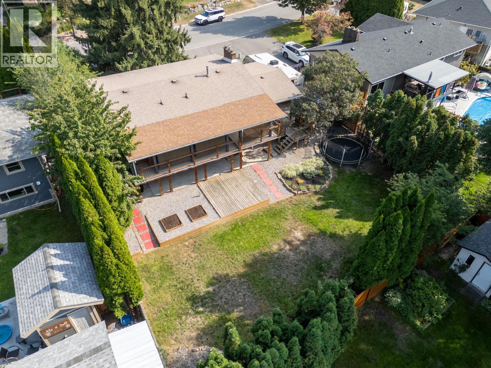  1112 Pinecrest Lane, Kelowna