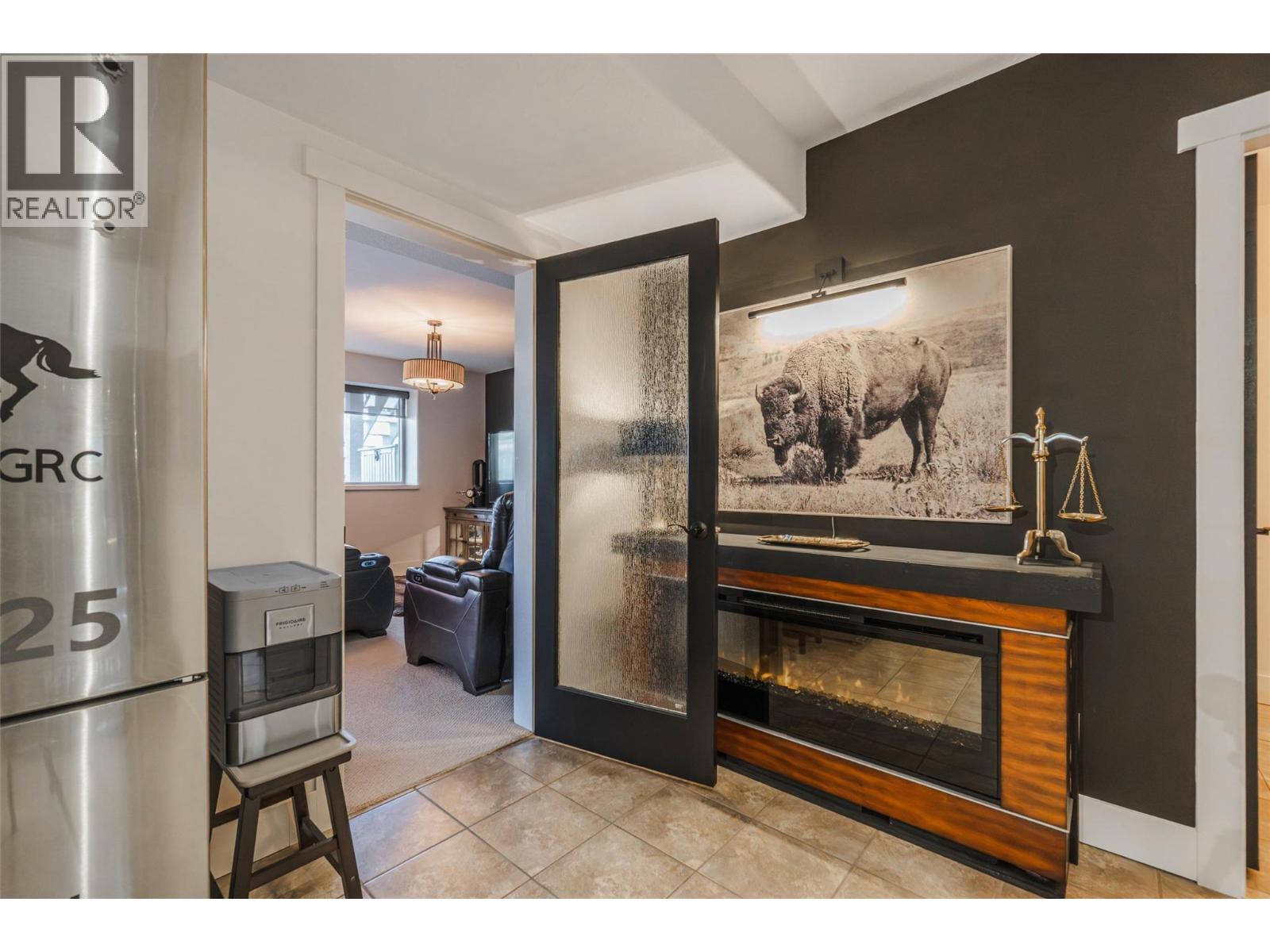 6963 CHARDONNAY Place, Oliver