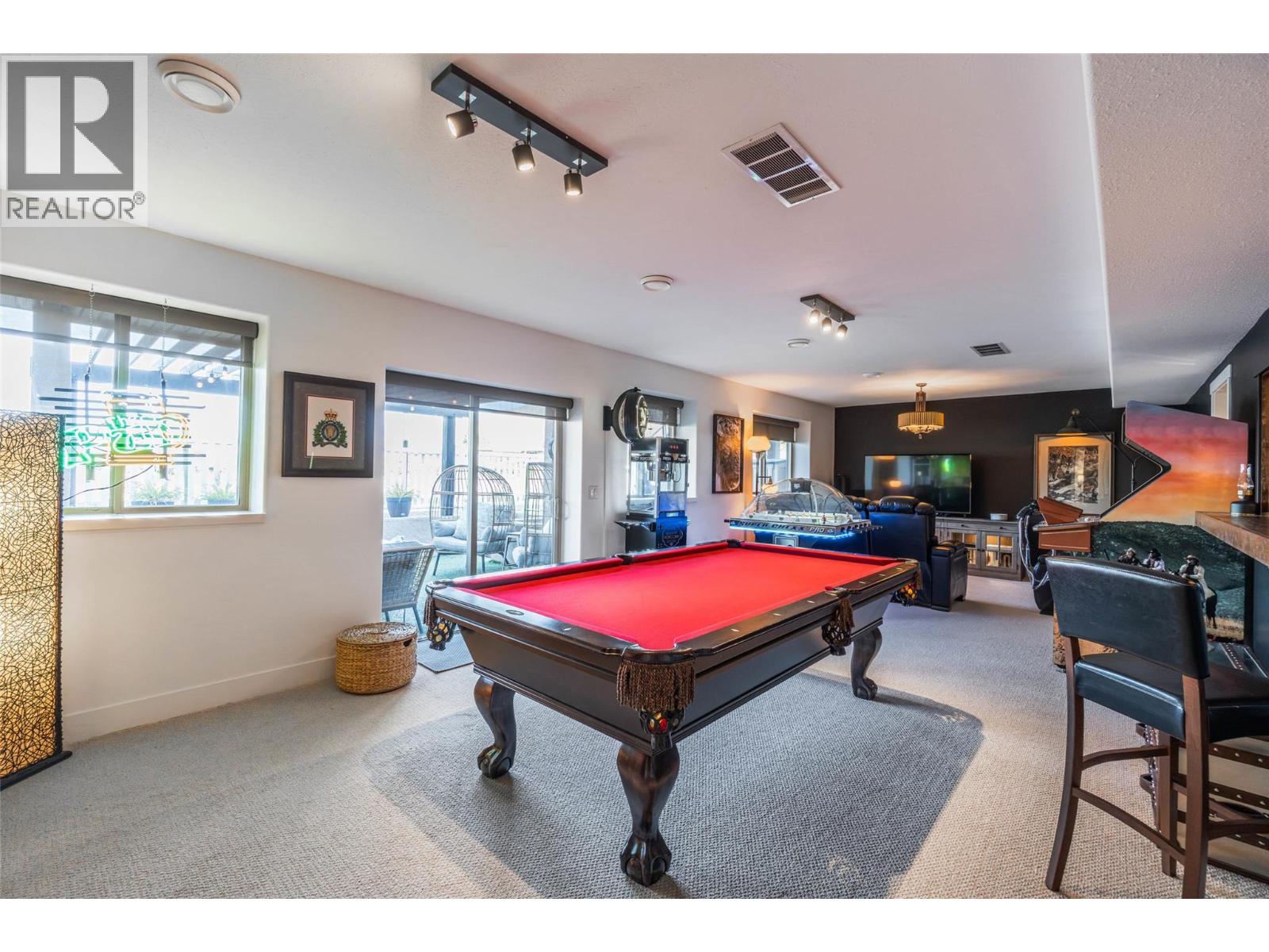 6963 CHARDONNAY Place, Oliver