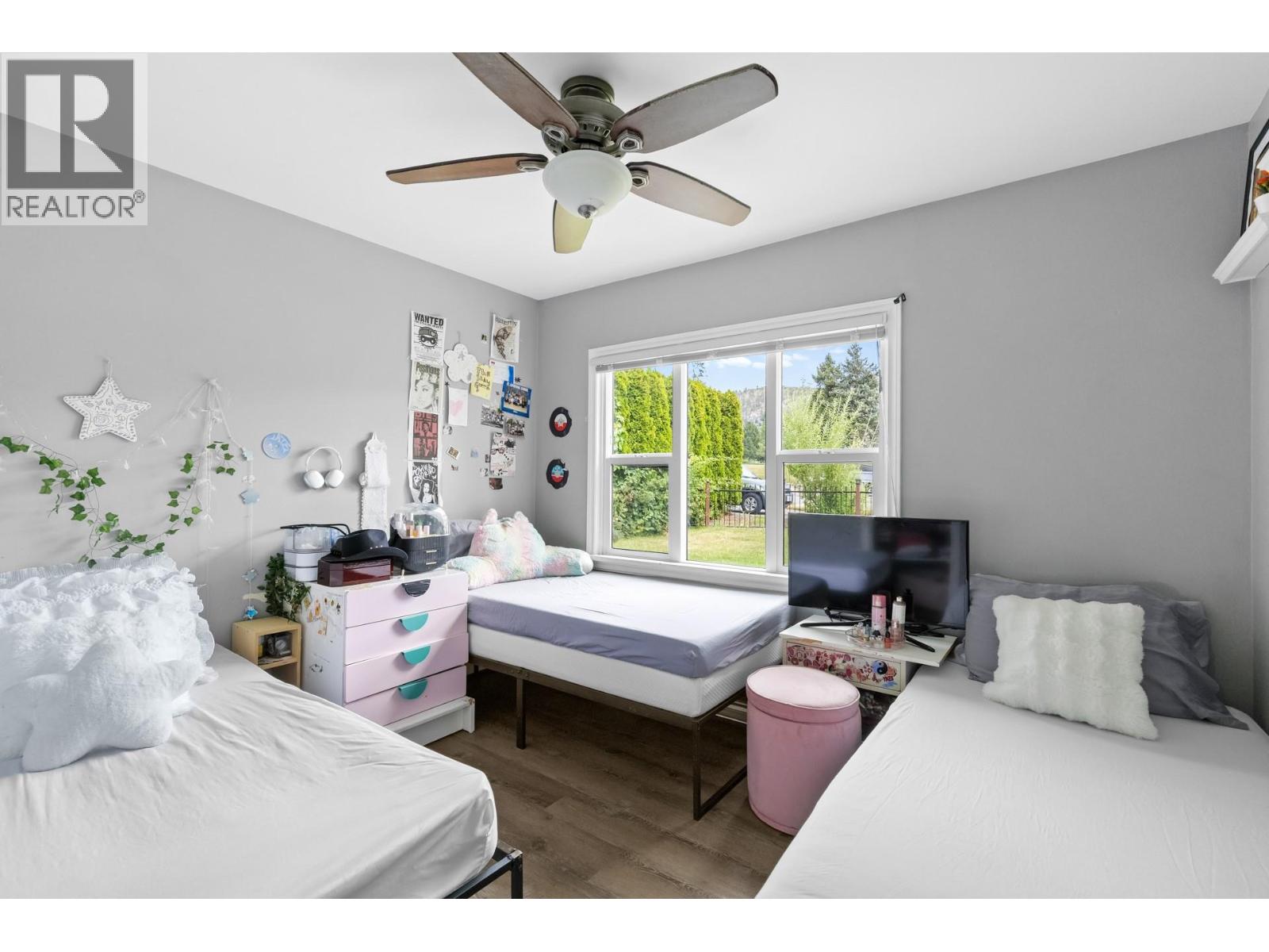  842 Glenmore Drive, Kelowna